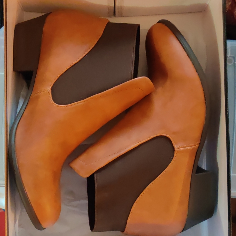 Ankle boots